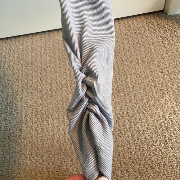 Missguided long sleeve front tie - Picture 2 of 2